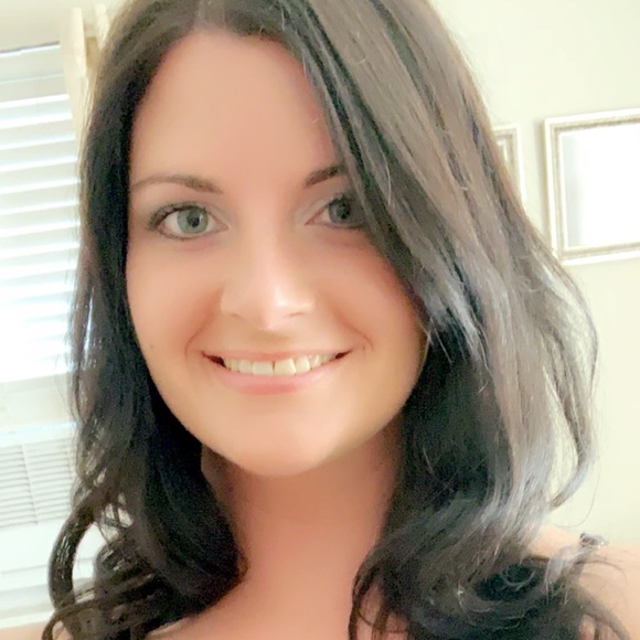 Meet your Posher, Kellie - Picture 1 of 1